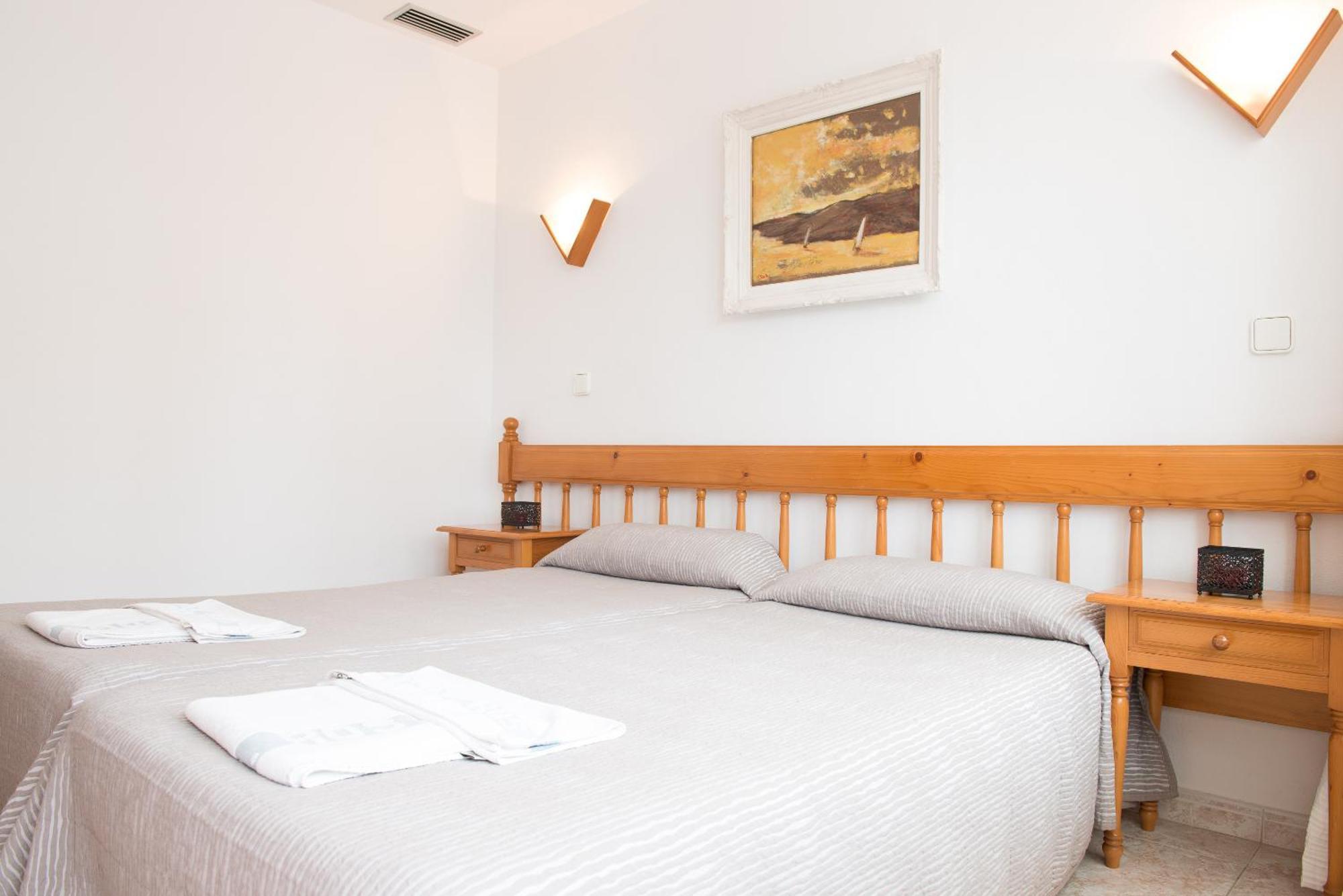 Pierre & Vacances Ros Ibiza Santa Eularia des Riu Oda fotoğraf